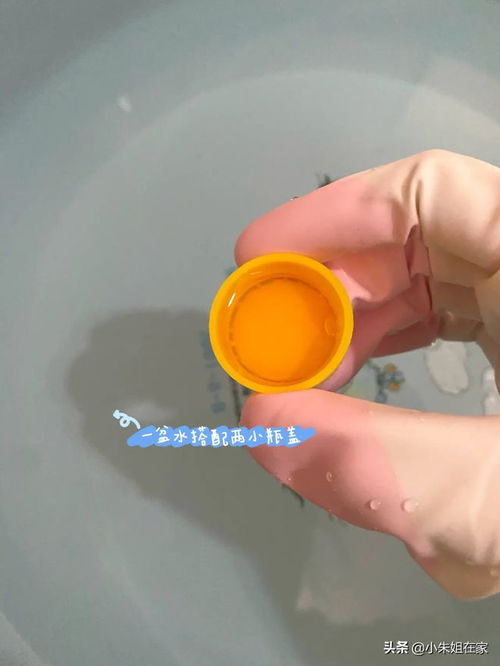 水擦不出的光潔感 一句話總結(jié)我用過(guò)的6種地板清潔劑